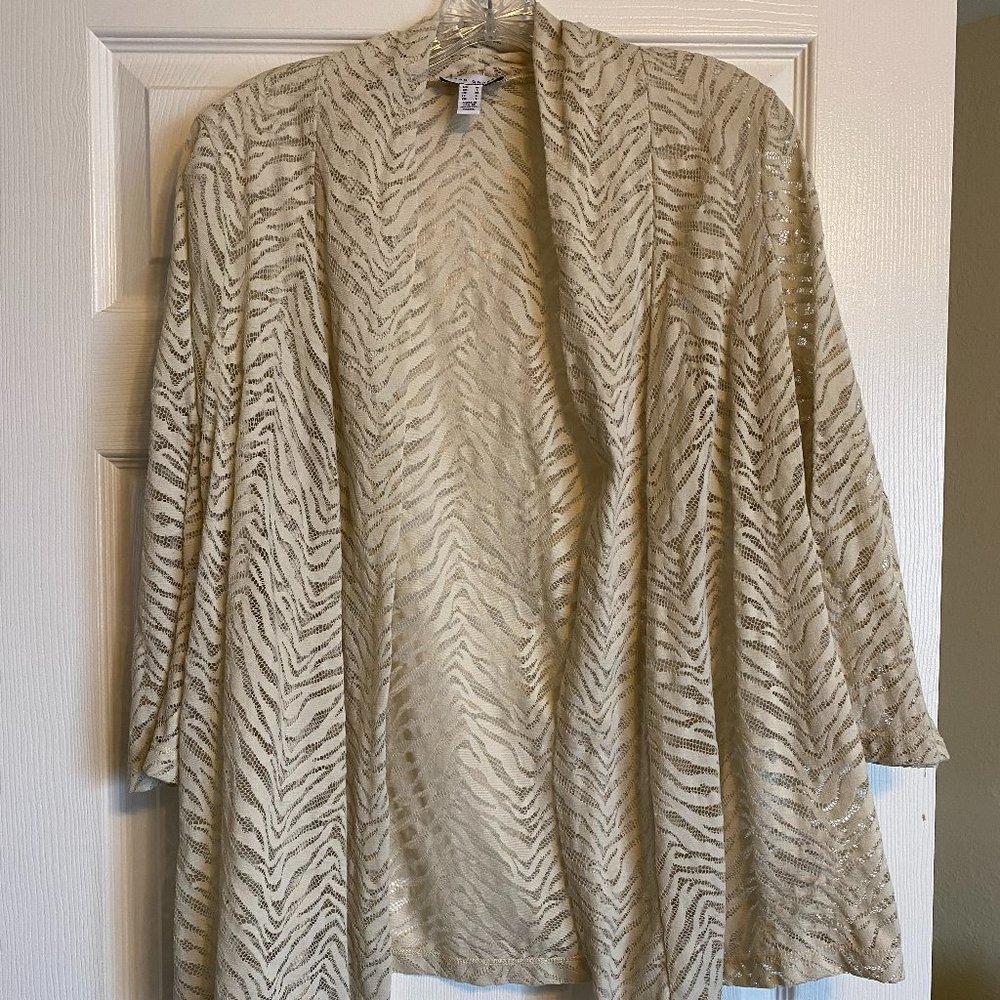 SUSAN GRAVER  WOMEN'S LACE COVER